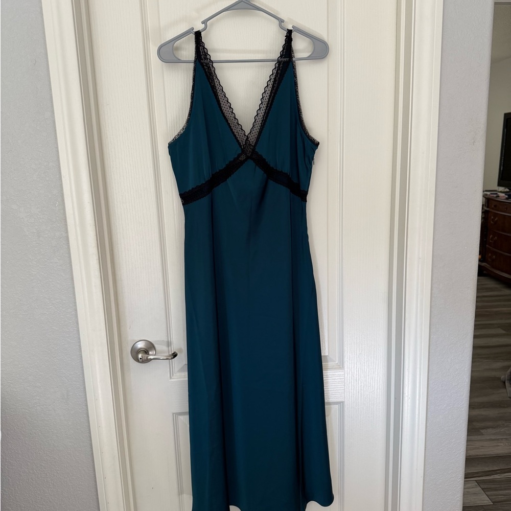 House of Harlow 1960 Teal and Black Lace Midi Dress